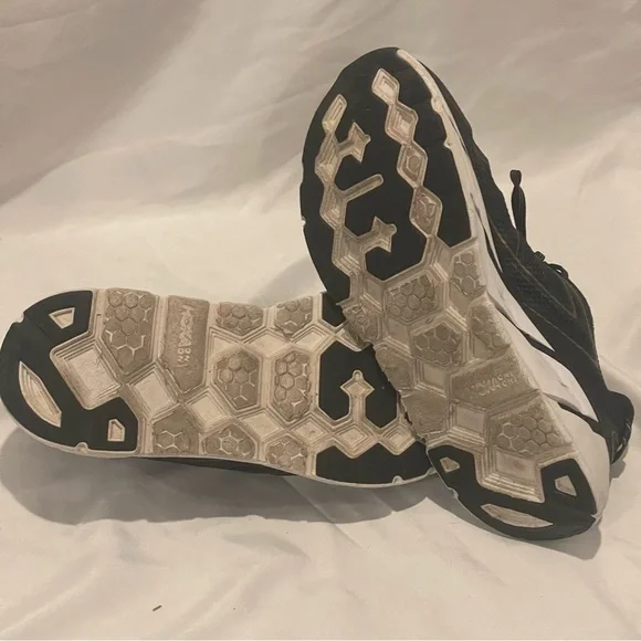 Hoka One One Running Race Clifton 3 Black & Gold Shoes Mens 10 - Picture 10 of 12